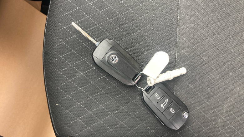 Vauxhall Grandland X 1.5 Turbo D SE Premium 5dr Diesel Hatchback